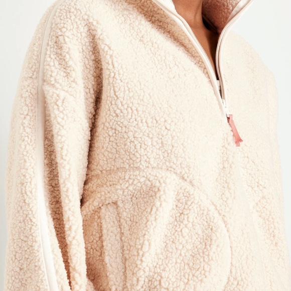 NWT OLD NAVY Cropped Sherpa 1/4-Zip Pullover Color: Wish Bone - Picture 4 of 5